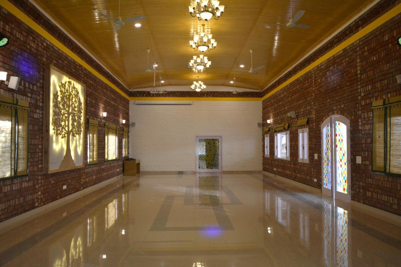Four Banyans Spirit & Nature Resort Raipur  Luaran gambar